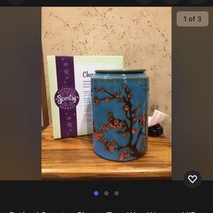 Scentsy cherry blossom warmer
